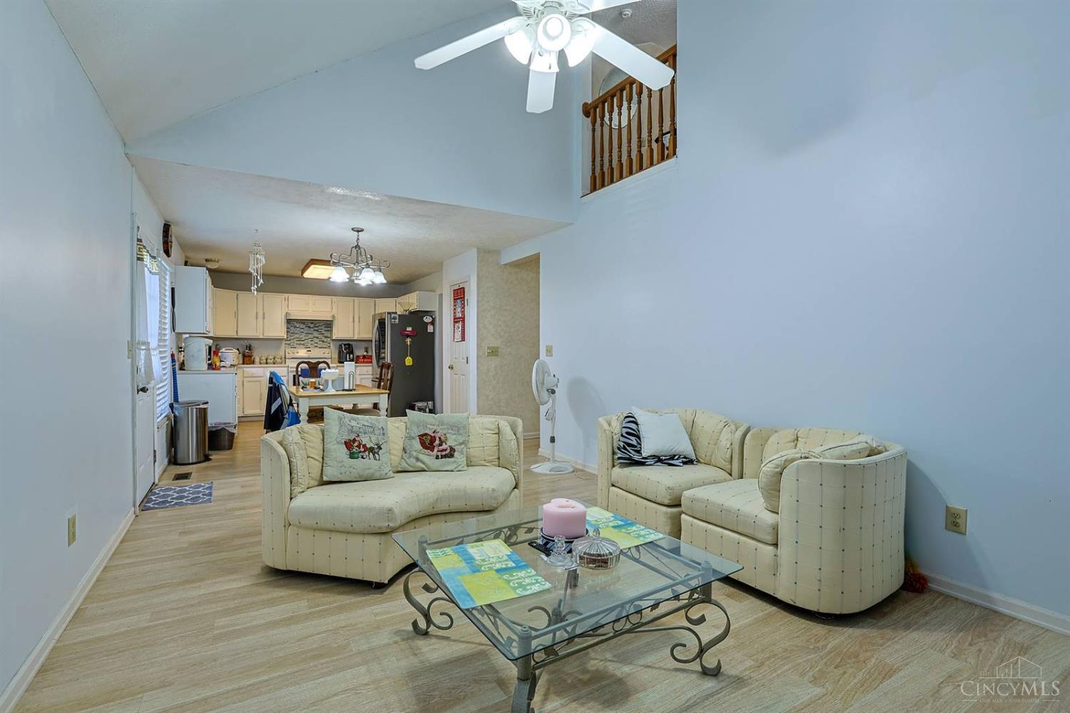 8071 Second Street Property Photo 6
