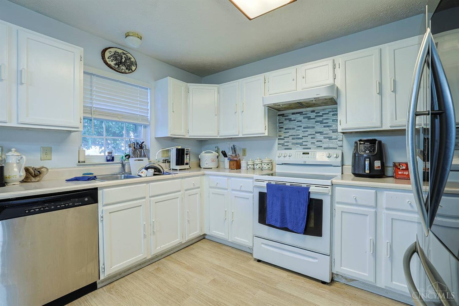 8071 Second Street Property Photo 10