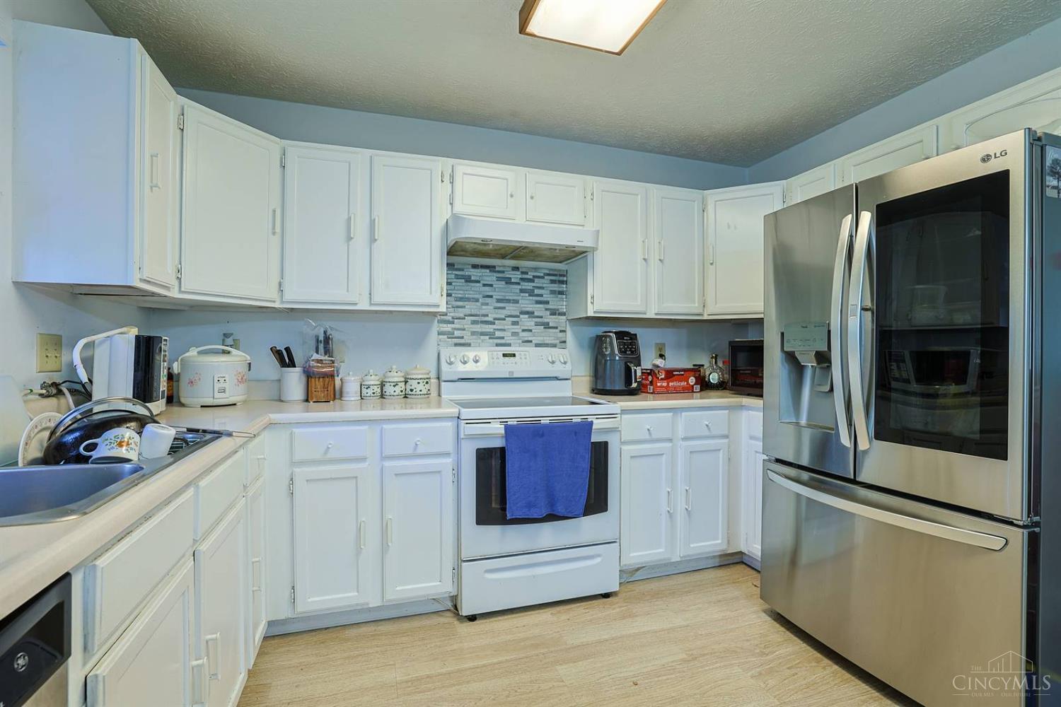 8071 Second Street Property Photo 11
