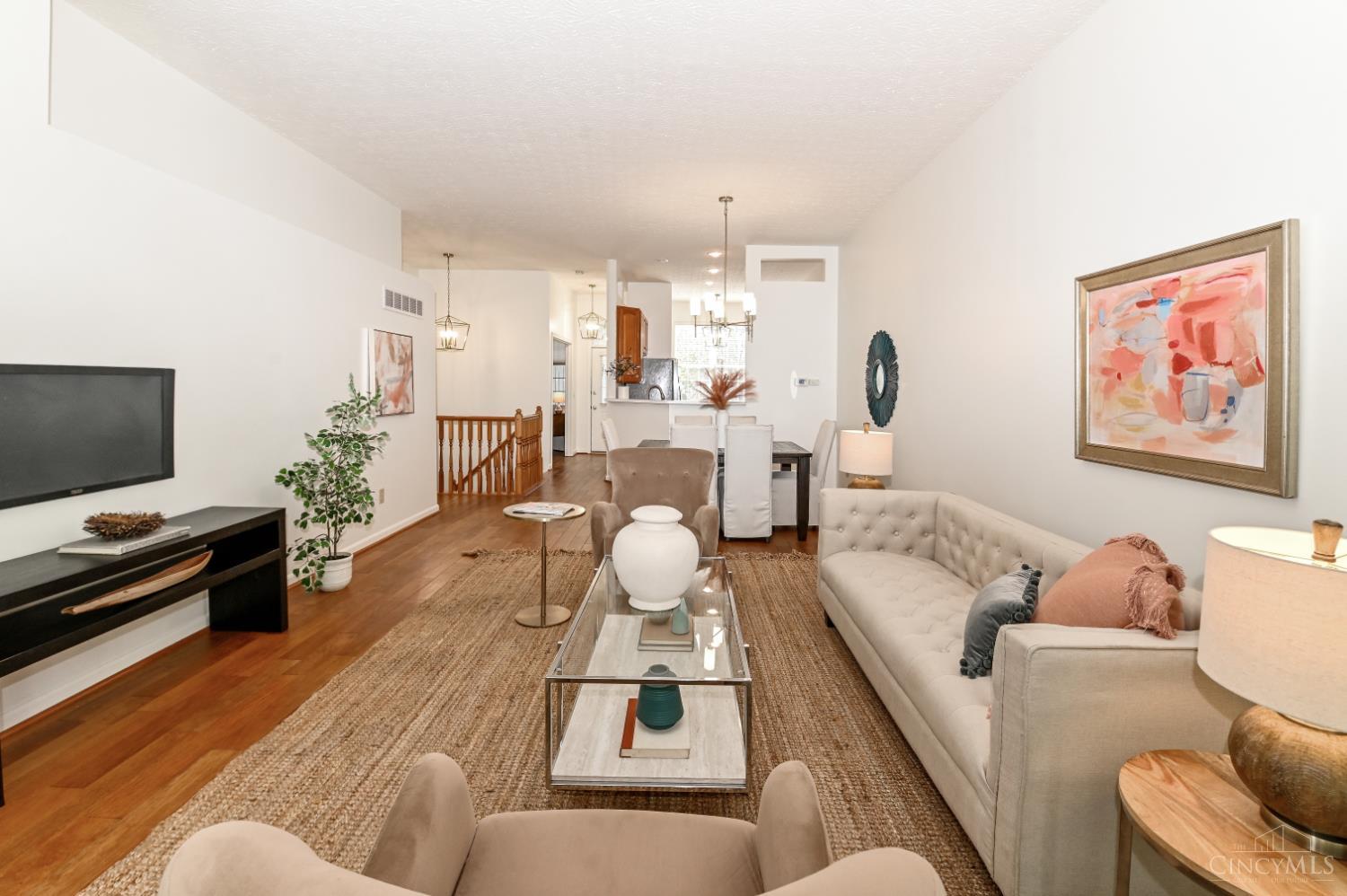 6528 Silverfox Drive Property Photo 10
