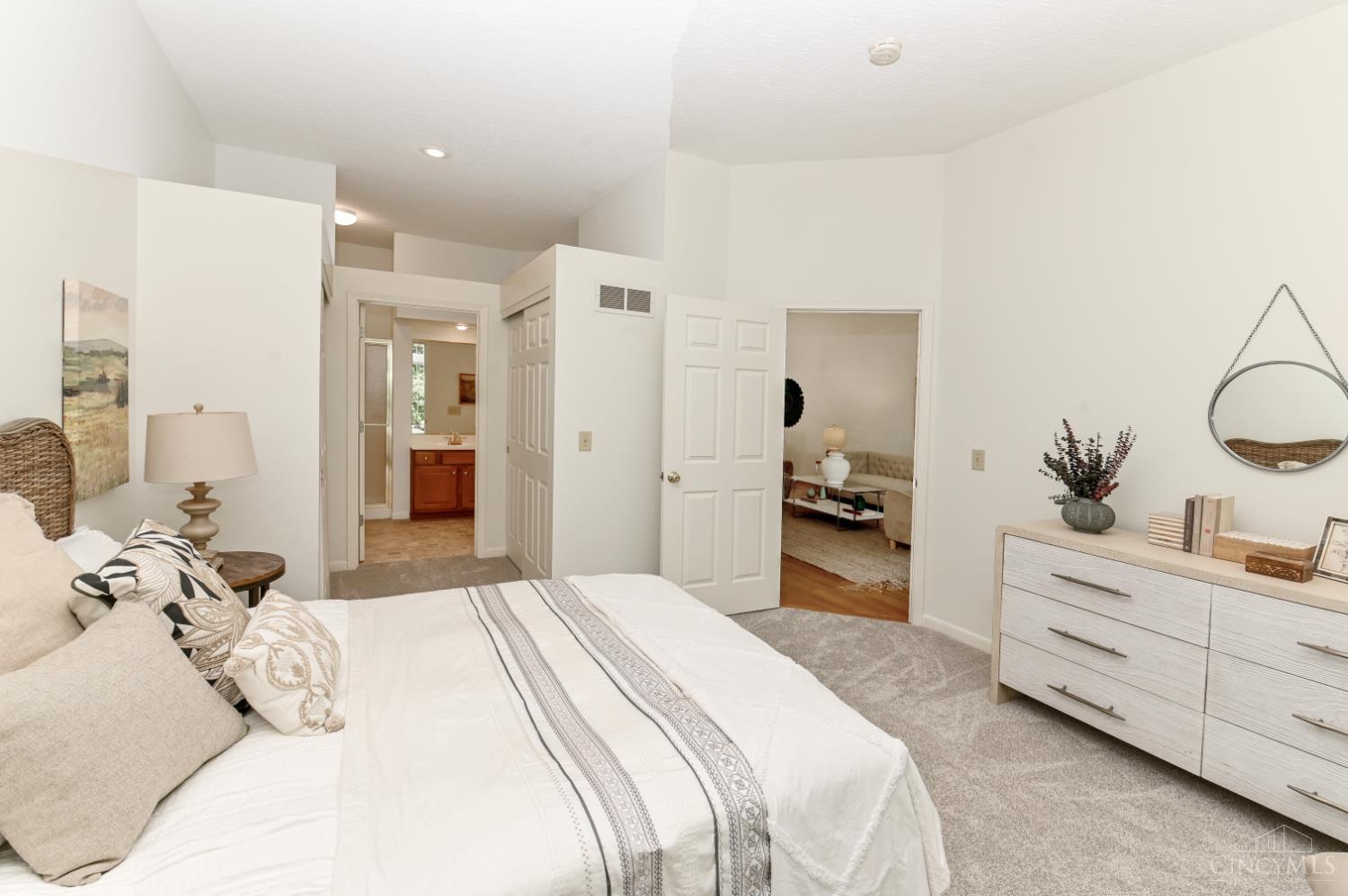 6528 Silverfox Drive Property Photo 22
