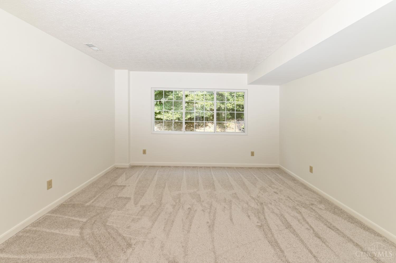 6528 Silverfox Drive Property Photo 43