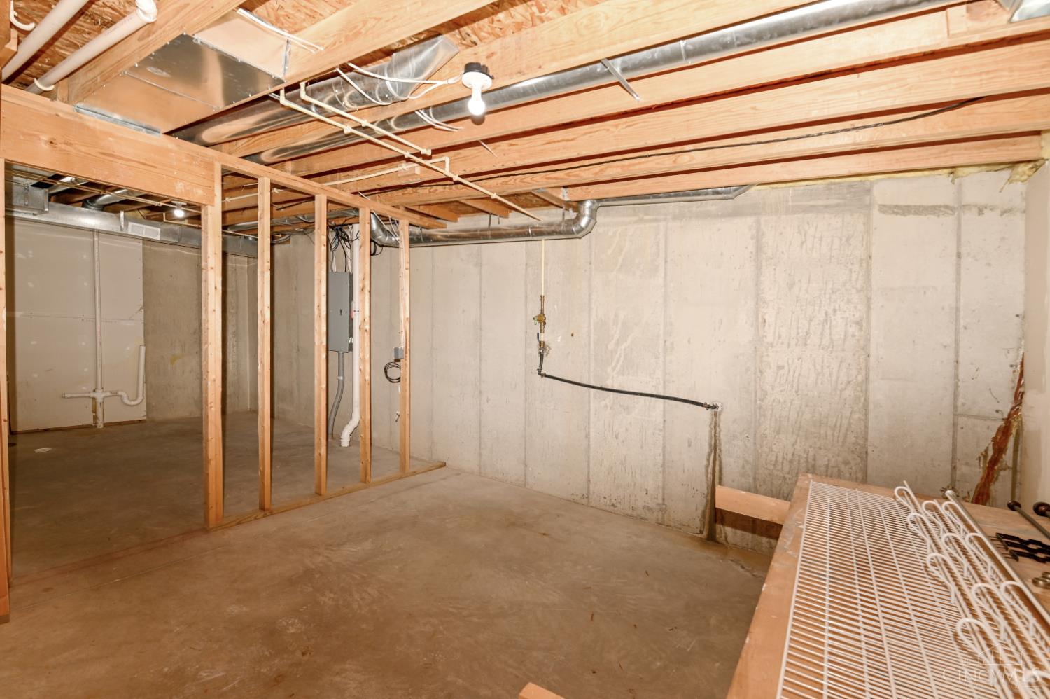 6528 Silverfox Drive Property Photo 47