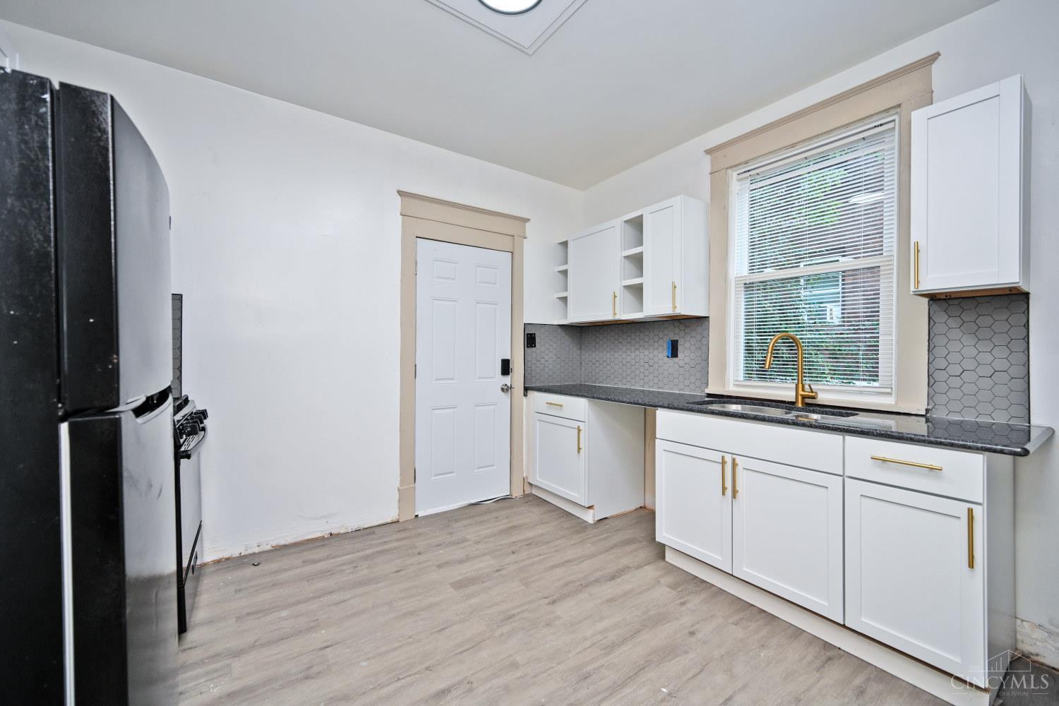 395 Elberon Avenue Property Photo 15