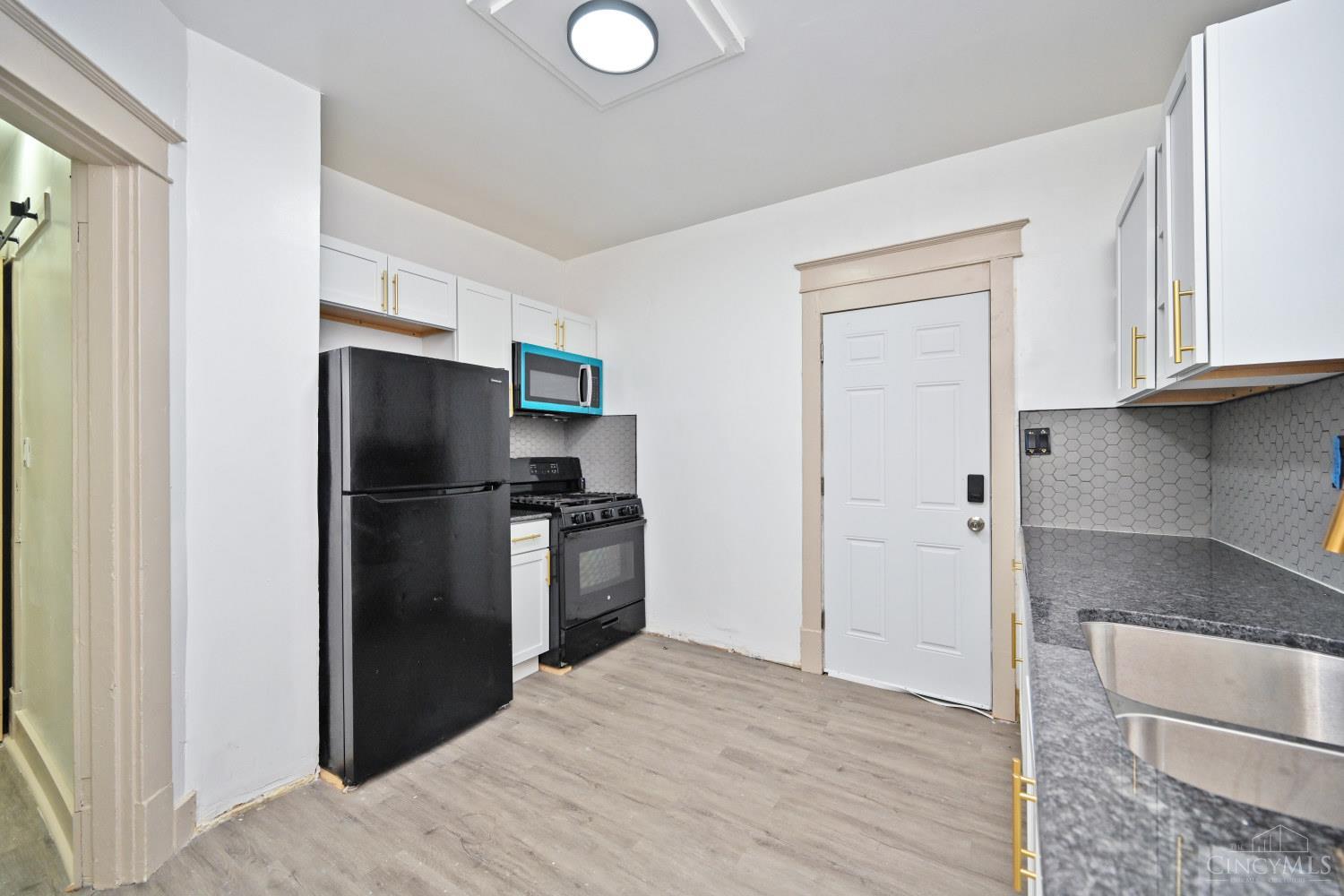 395 Elberon Avenue Property Photo 16
