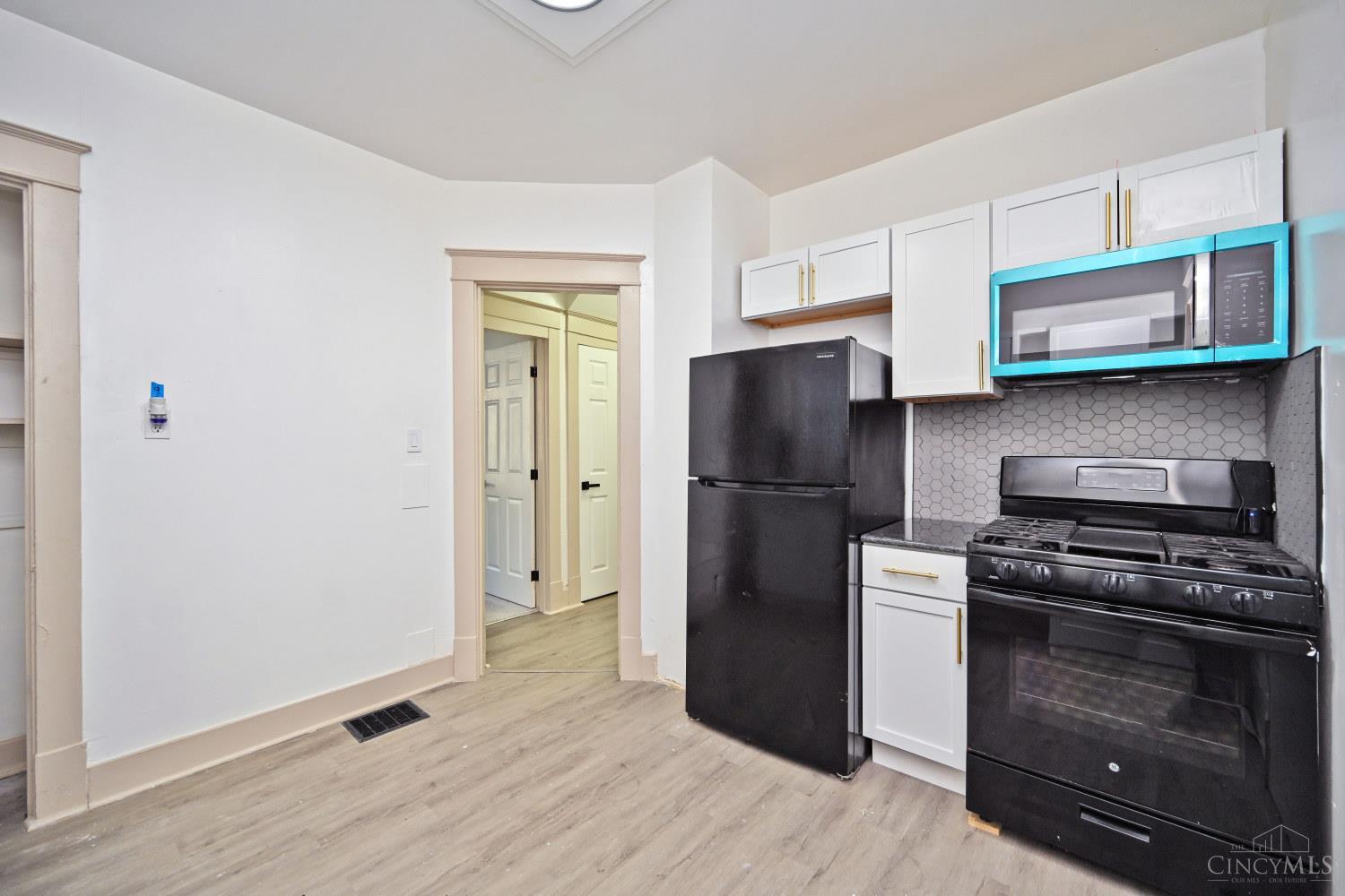 395 Elberon Avenue Property Photo 18