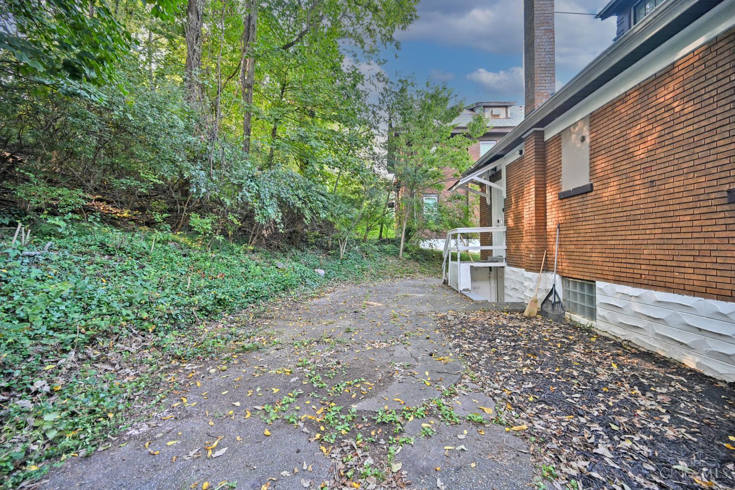 395 Elberon Avenue Property Photo 35