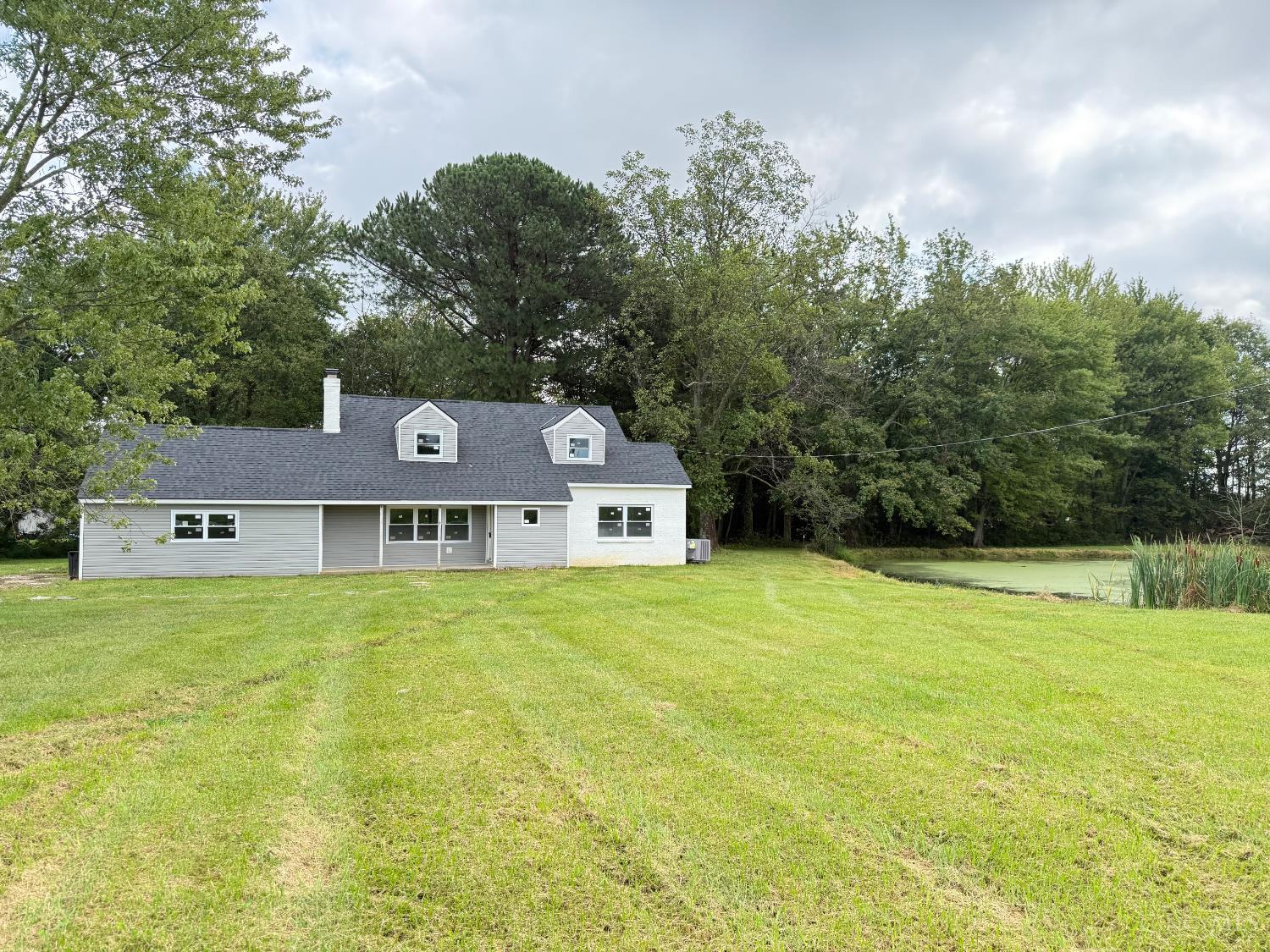 9432 Daugherty Marks Road Property Photo 2
