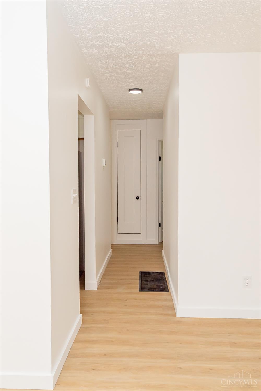 3972 Kenwood Dr Property Photo 14