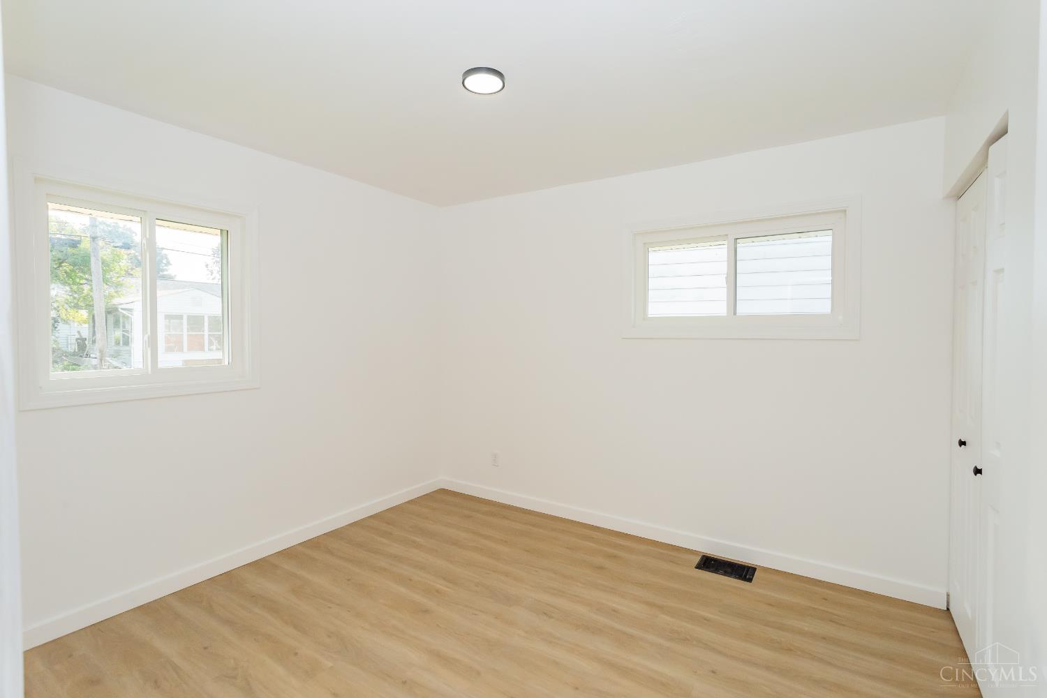 3972 Kenwood Dr Property Photo 27