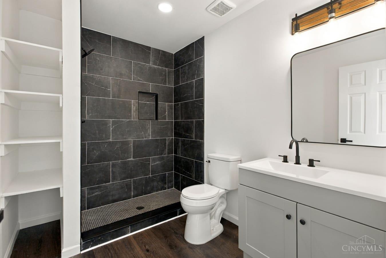 8321 Batavia Road Property Photo 14