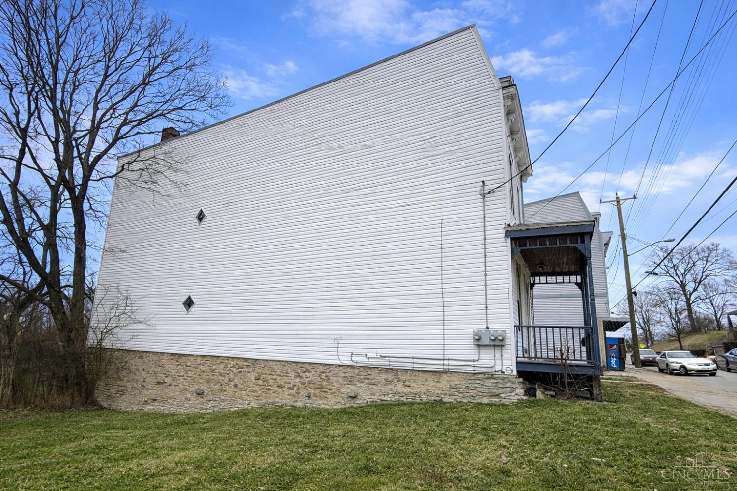 3320 Glenway Avenue Property Photo 13