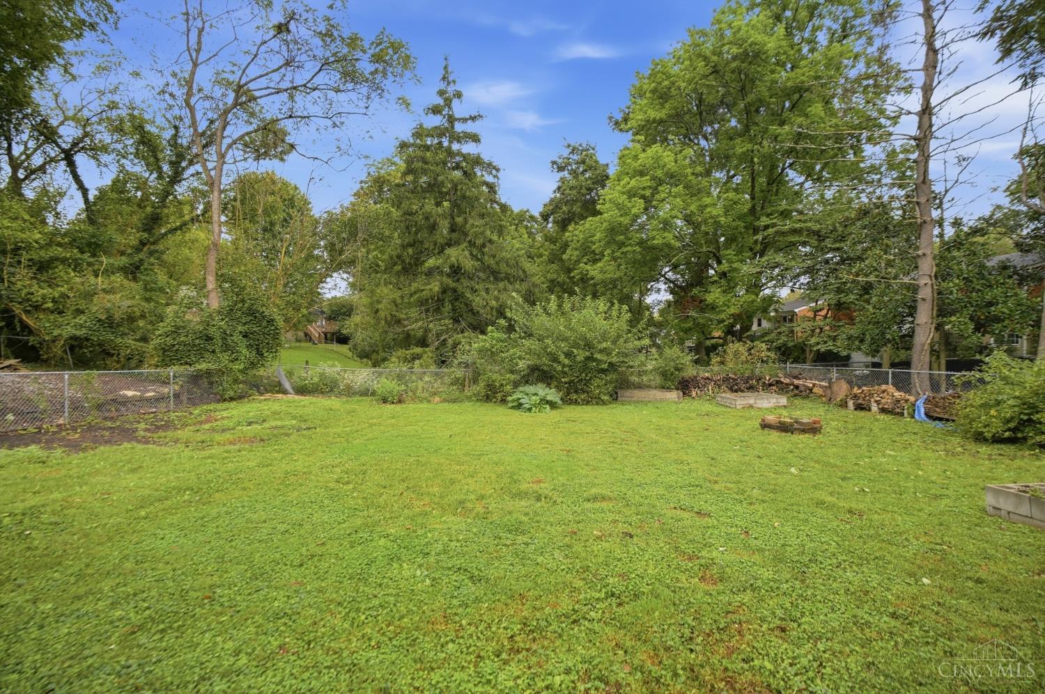 1601 Sutton Avenue Property Photo 38