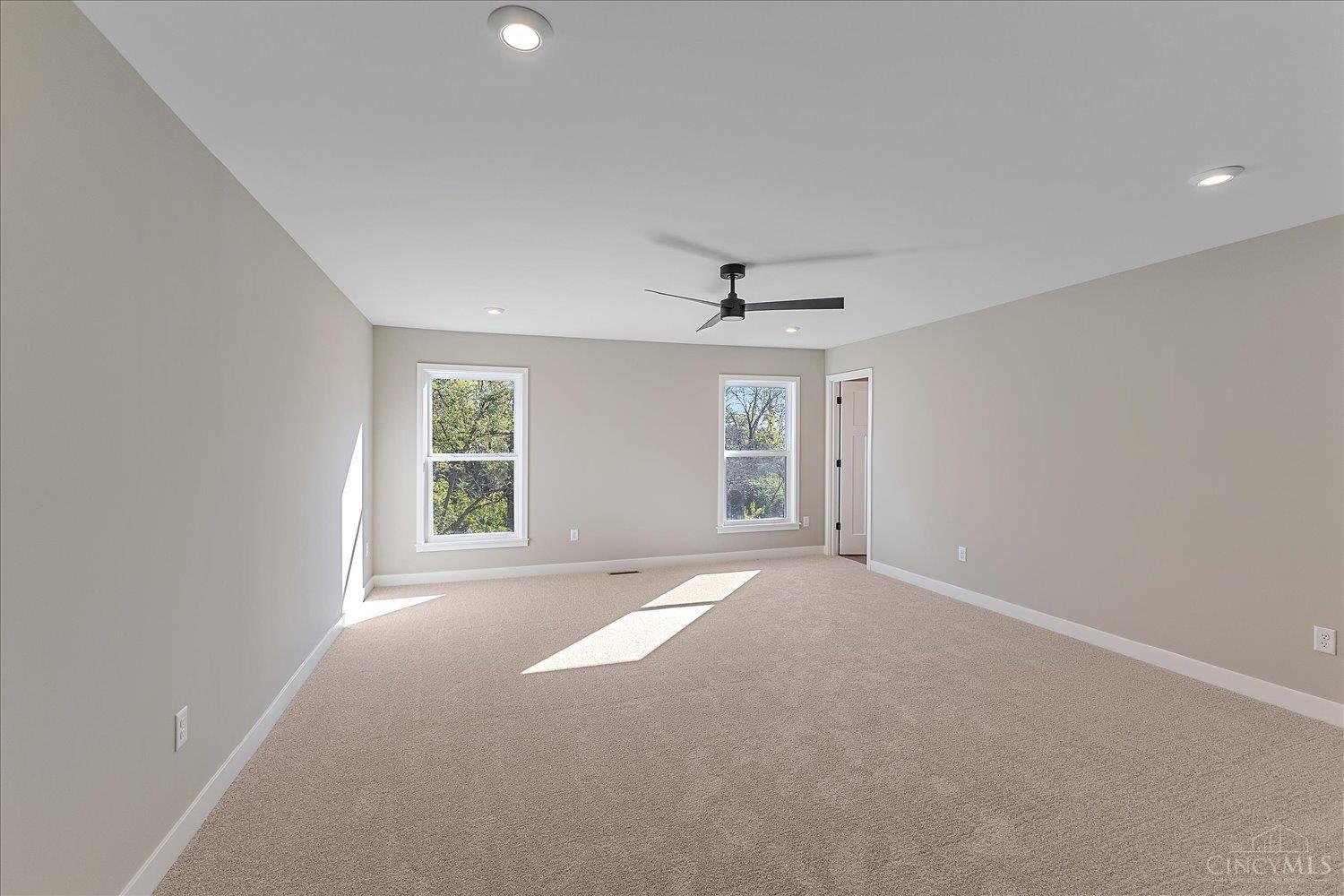 10 Wadestone Lane Property Photo 13
