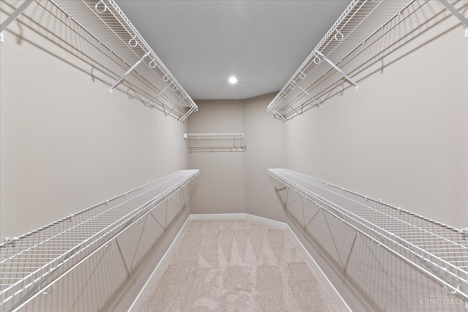 10 Wadestone Lane Property Photo 19