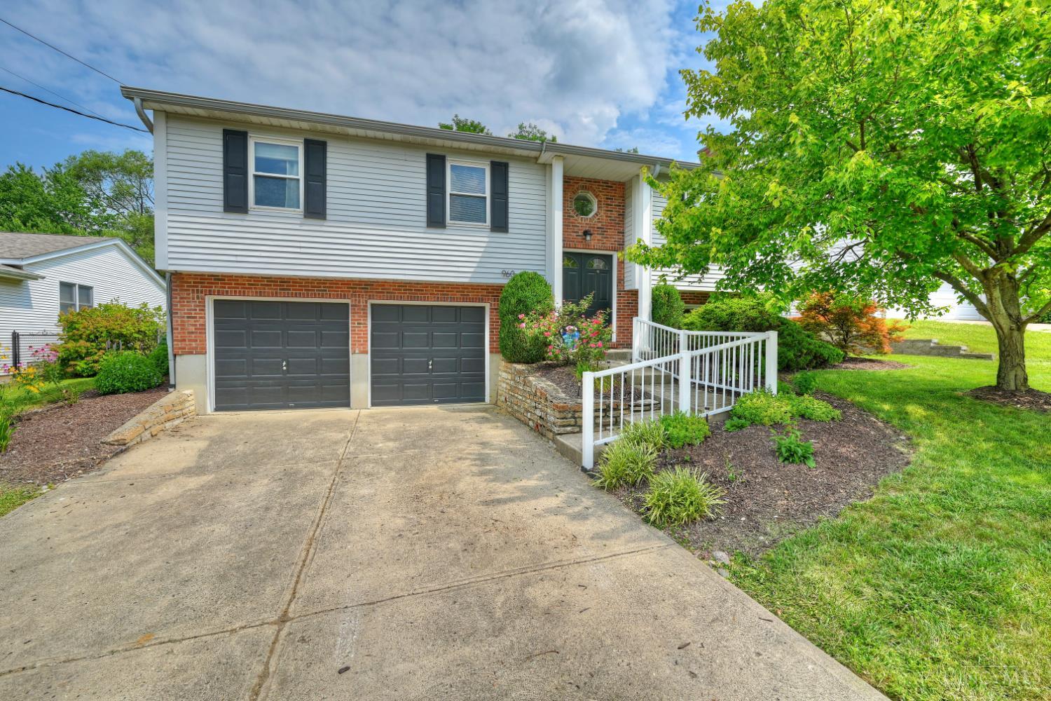 960 Butterfly Court Property Photo