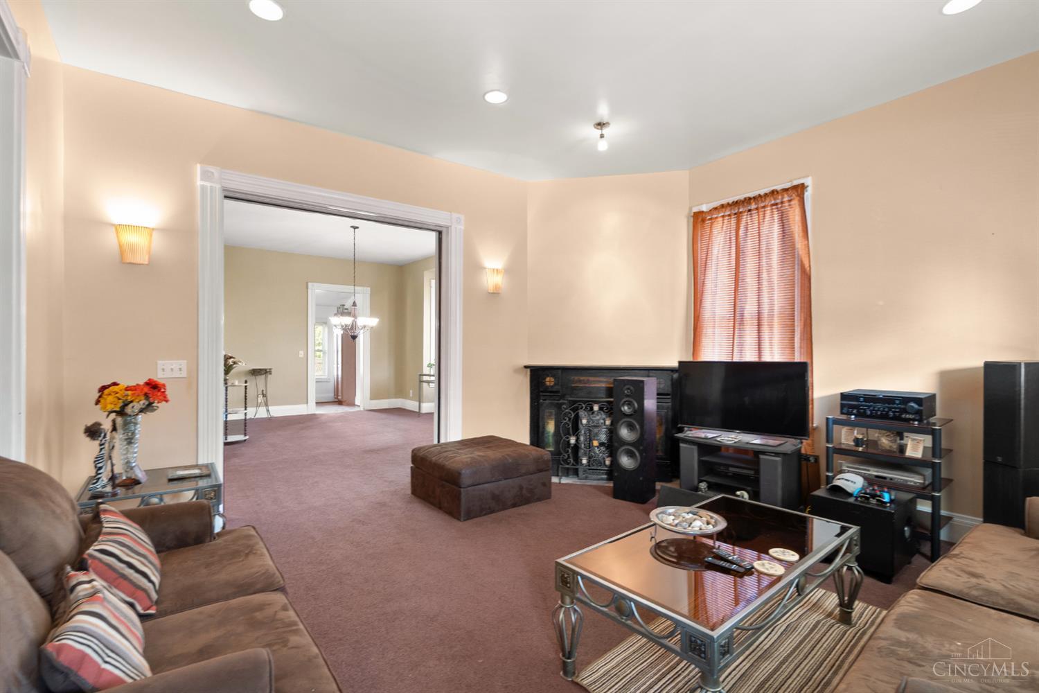 5532 Orlando Place Property Photo 4