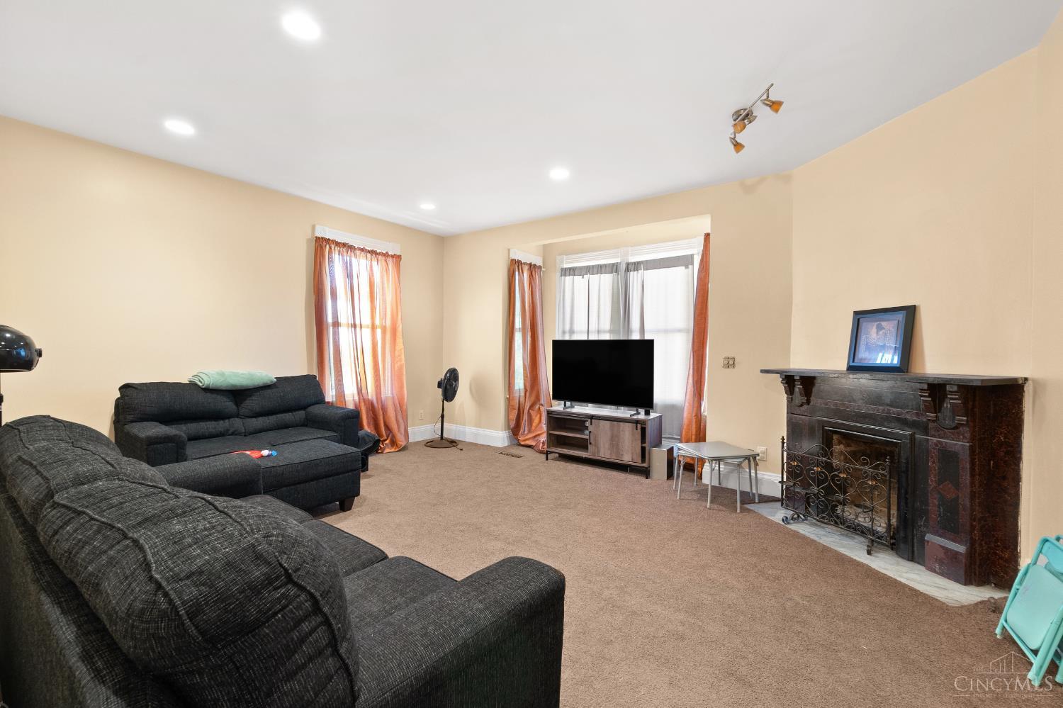 5532 Orlando Place Property Photo 6
