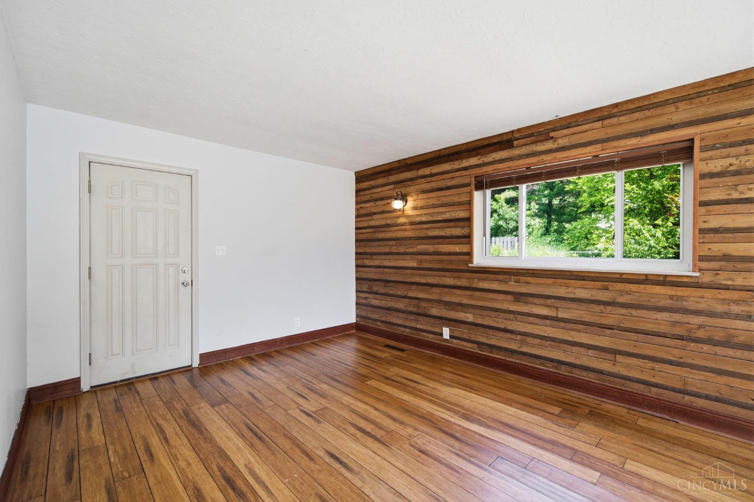 6556 Montevista Drive Property Photo 8
