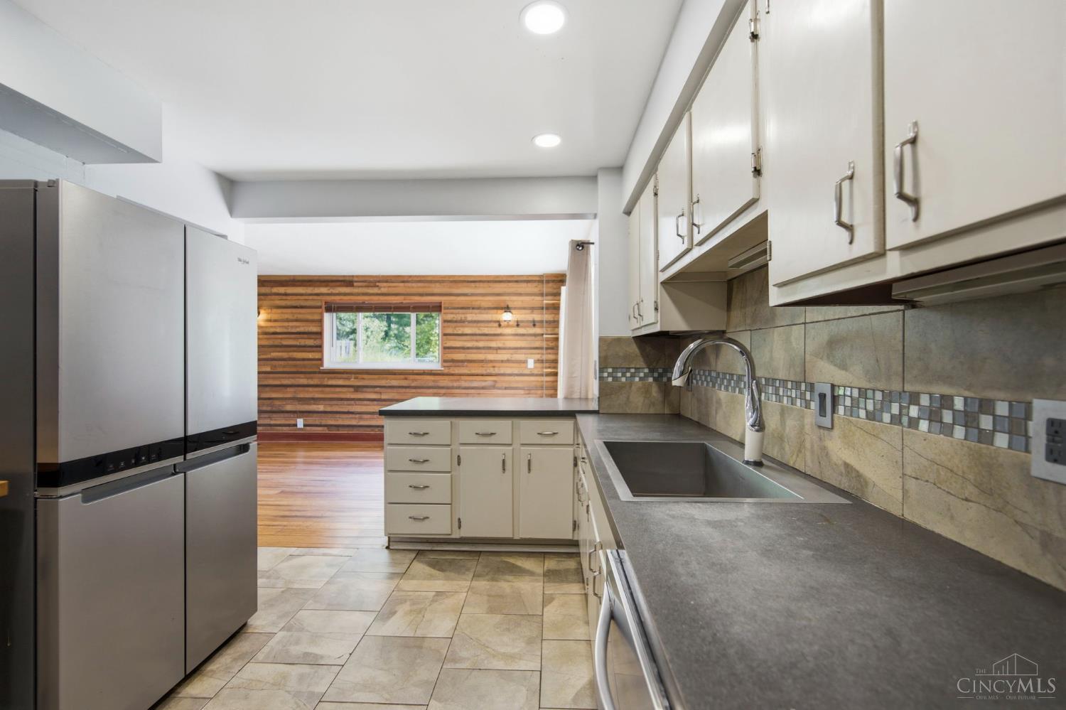 6556 Montevista Drive Property Photo 11