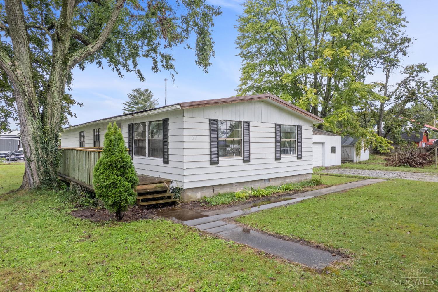 107 Thompson Street Property Photo 1