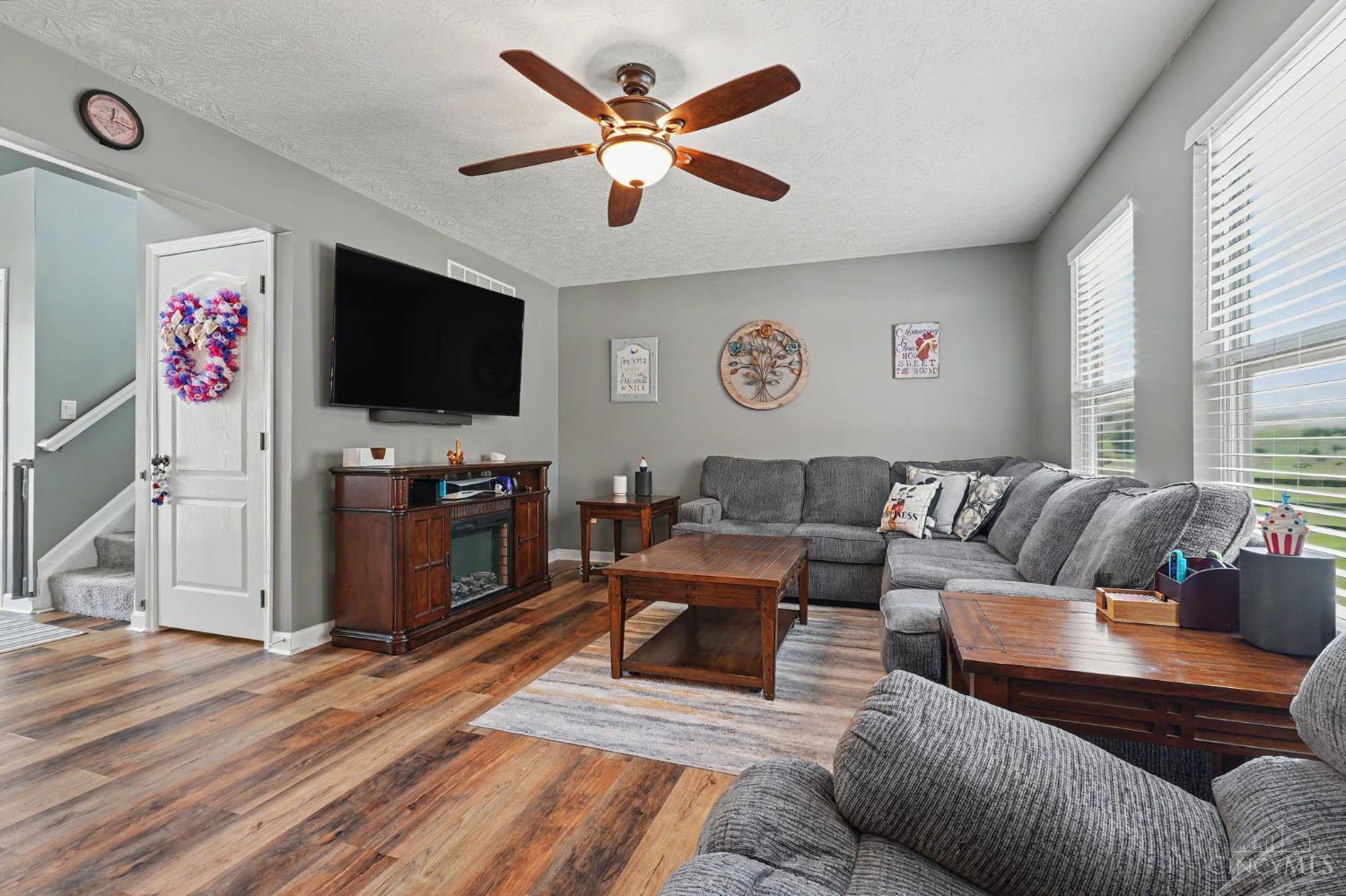 2057 River Birch Drive Property Photo 6