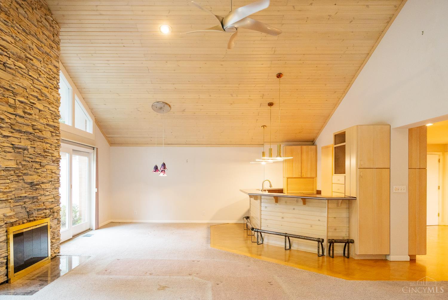 5765 Miami Road Property Photo 10