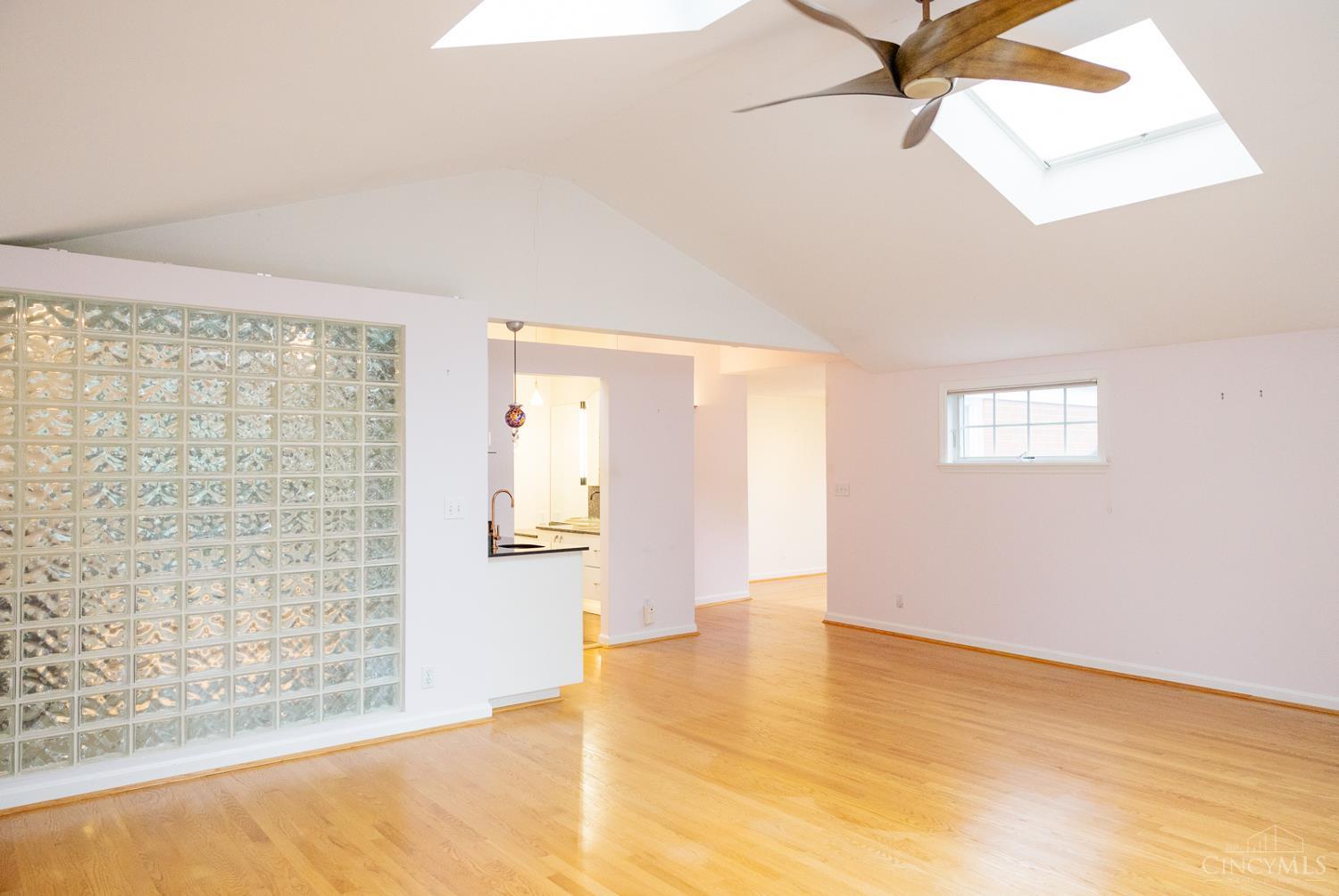 5765 Miami Road Property Photo 28