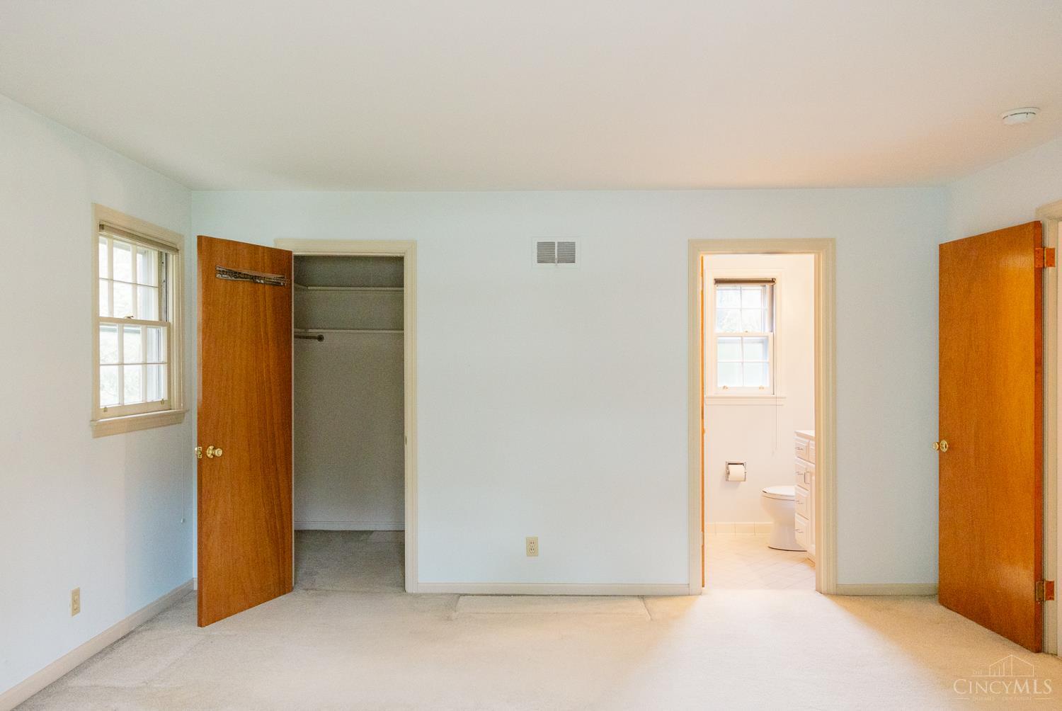 5765 Miami Road Property Photo 38