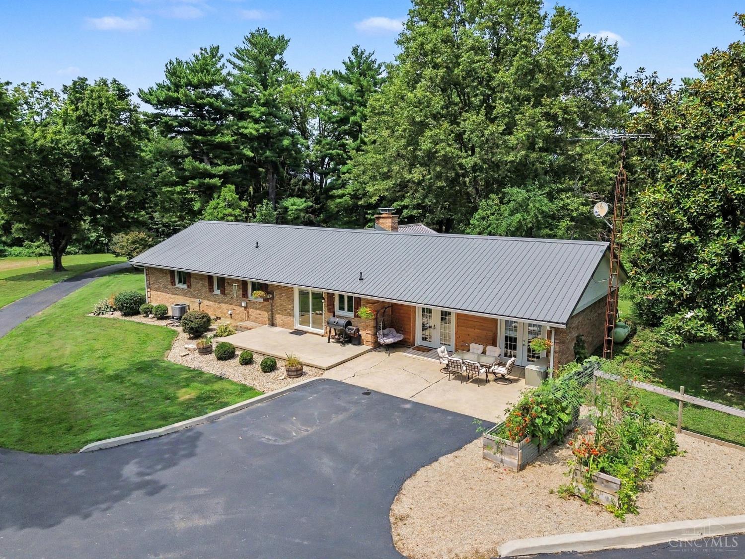 6861 Gibler Road Property Photo 1