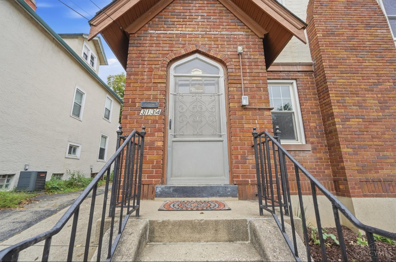 3134 Parkview Avenue Property Photo 6
