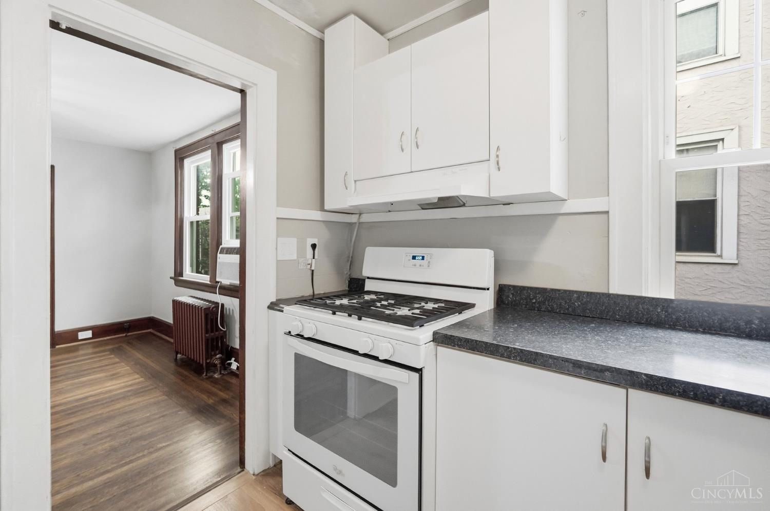 3134 Parkview Avenue Property Photo 29
