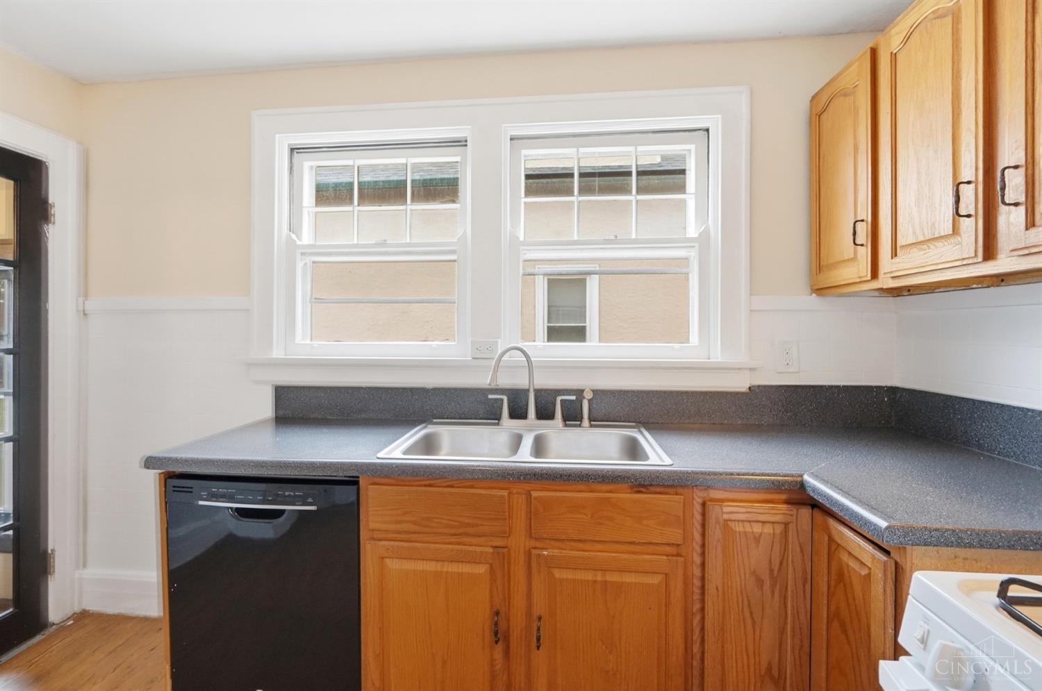 3134 Parkview Avenue Property Photo 61