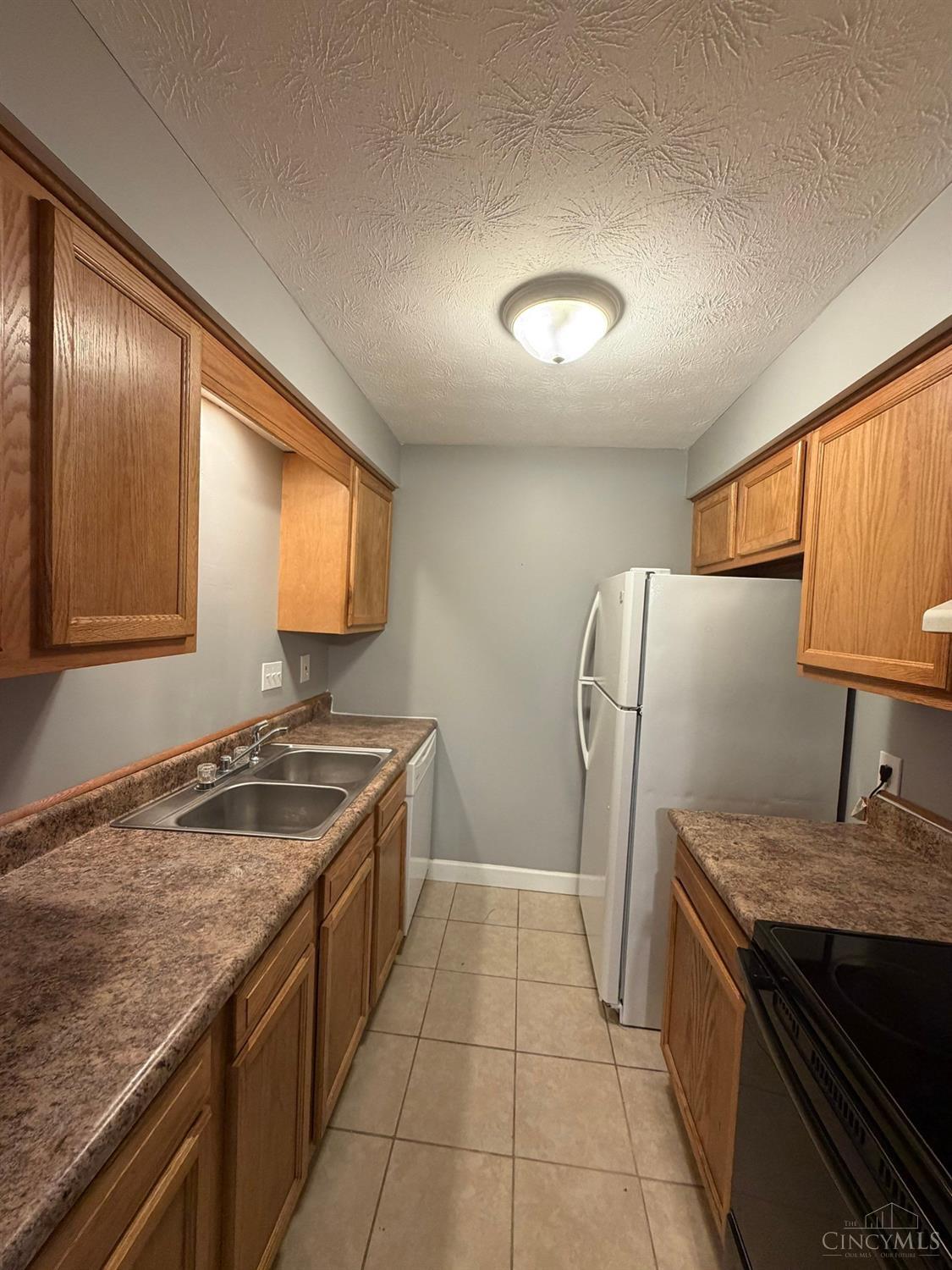2431 Mustang Drive Property Photo 9