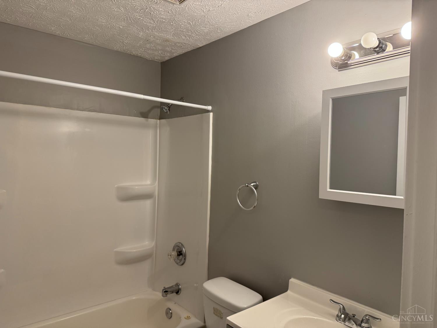 2431 Mustang Drive Property Photo 16