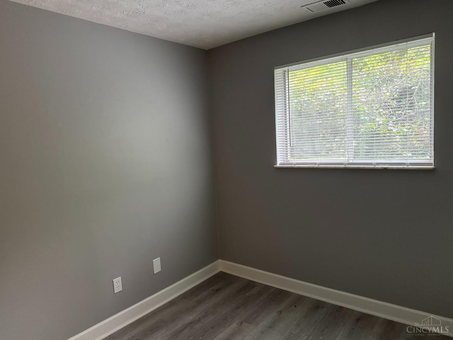 2431 Mustang Drive Property Photo 22