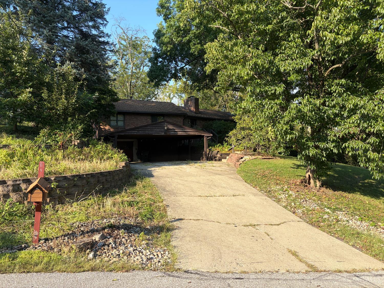 454 Beechtree Drive Property Photo 2