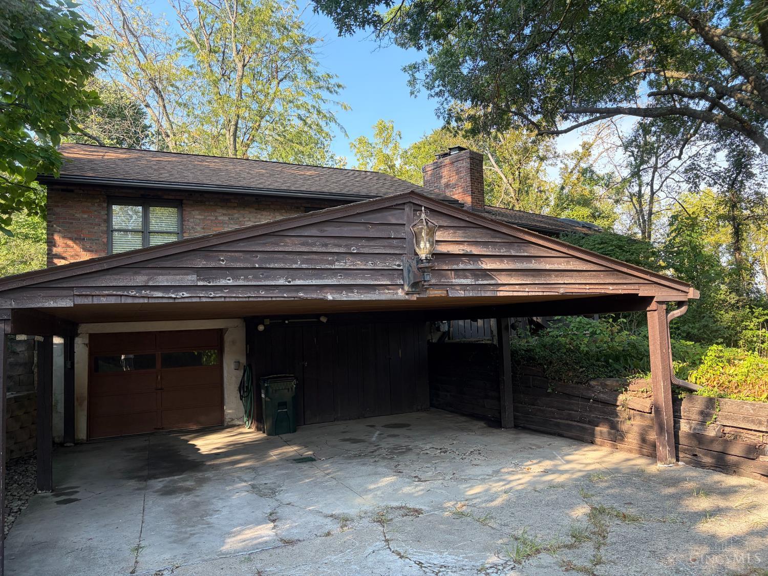 454 Beechtree Drive Property Photo 3