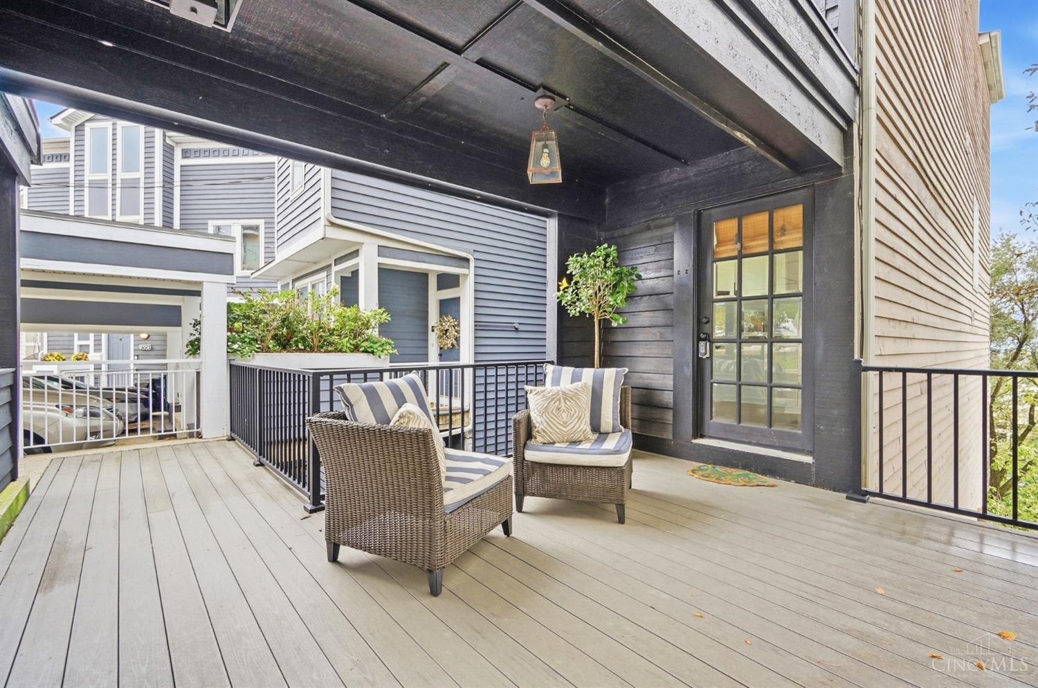 939 Monastery Street Property Photo 14