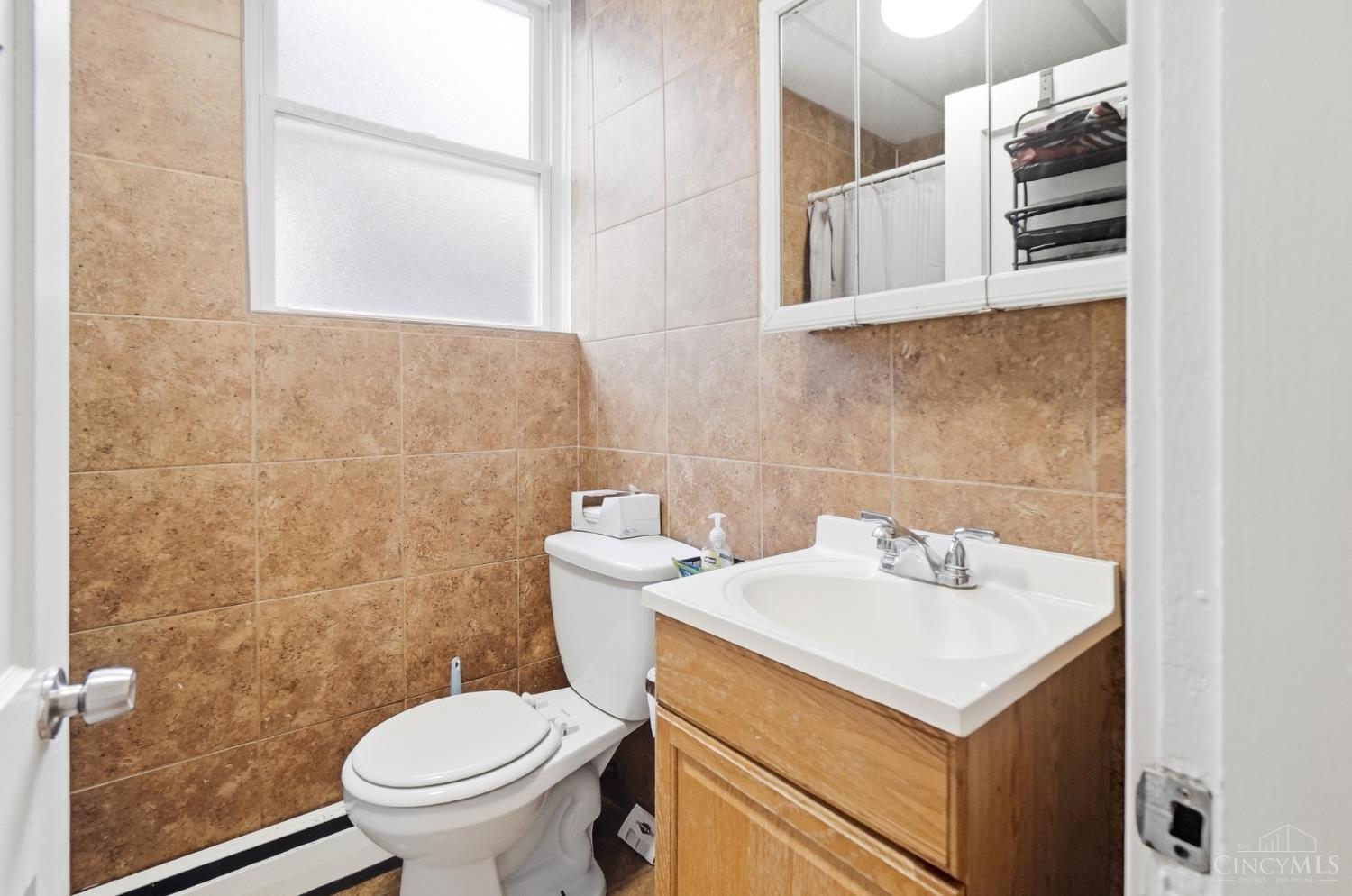 630 Straight Street Property Photo 10