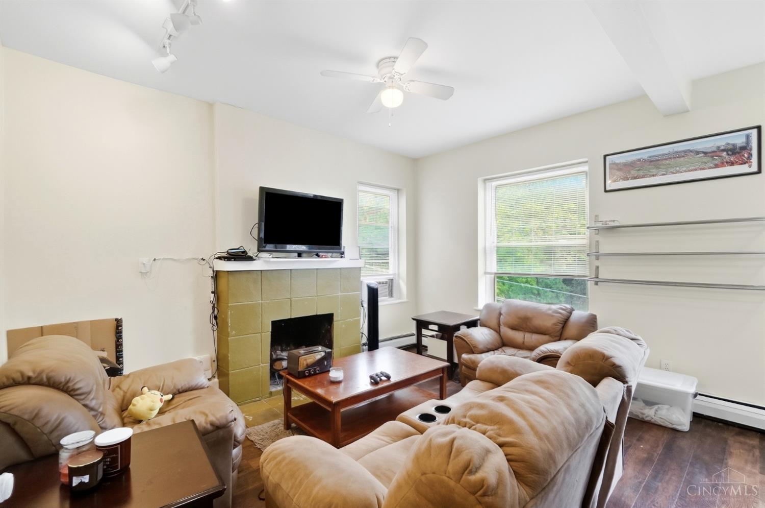 630 Straight Street Property Photo 12