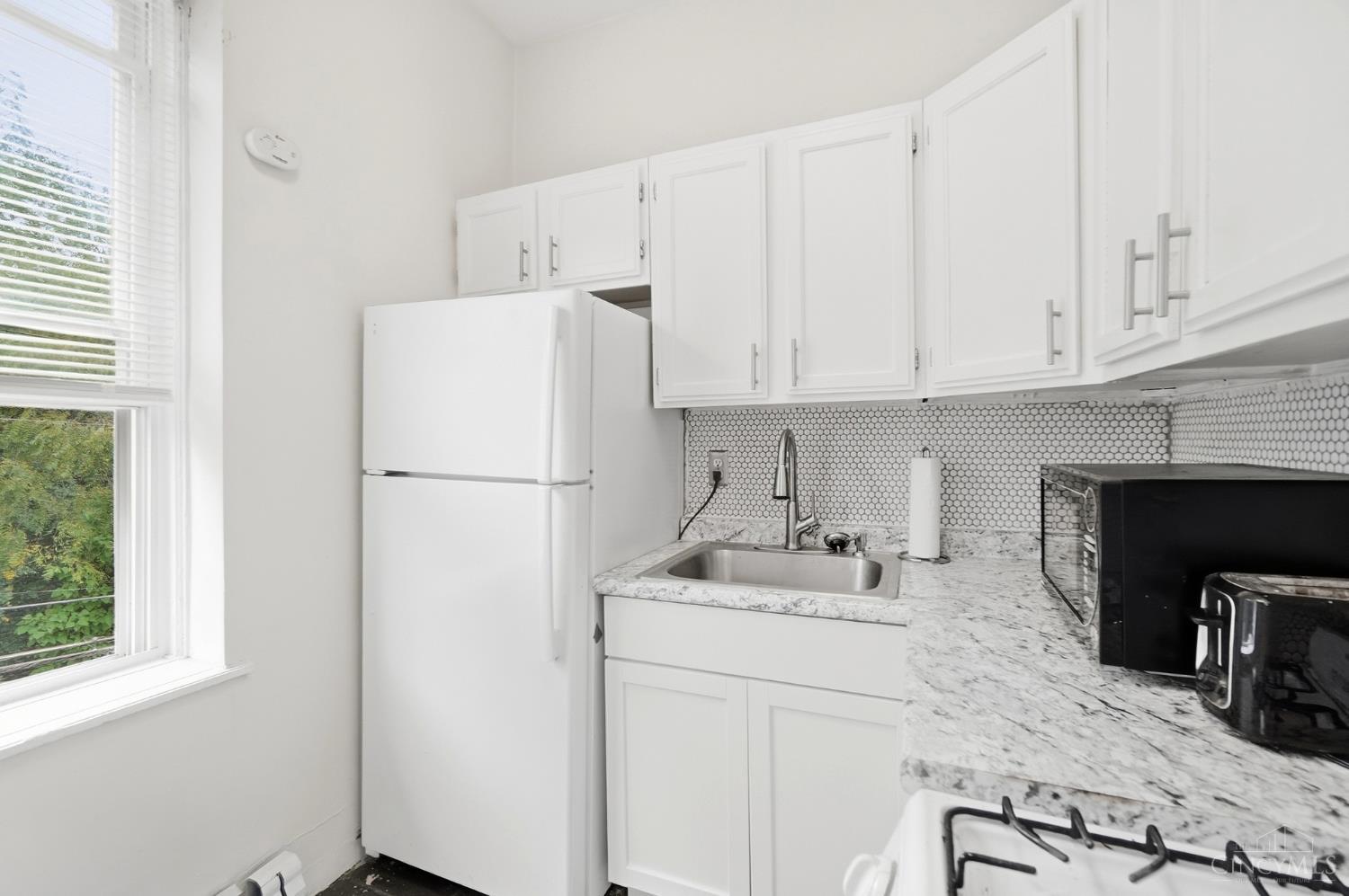 630 Straight Street Property Photo 17