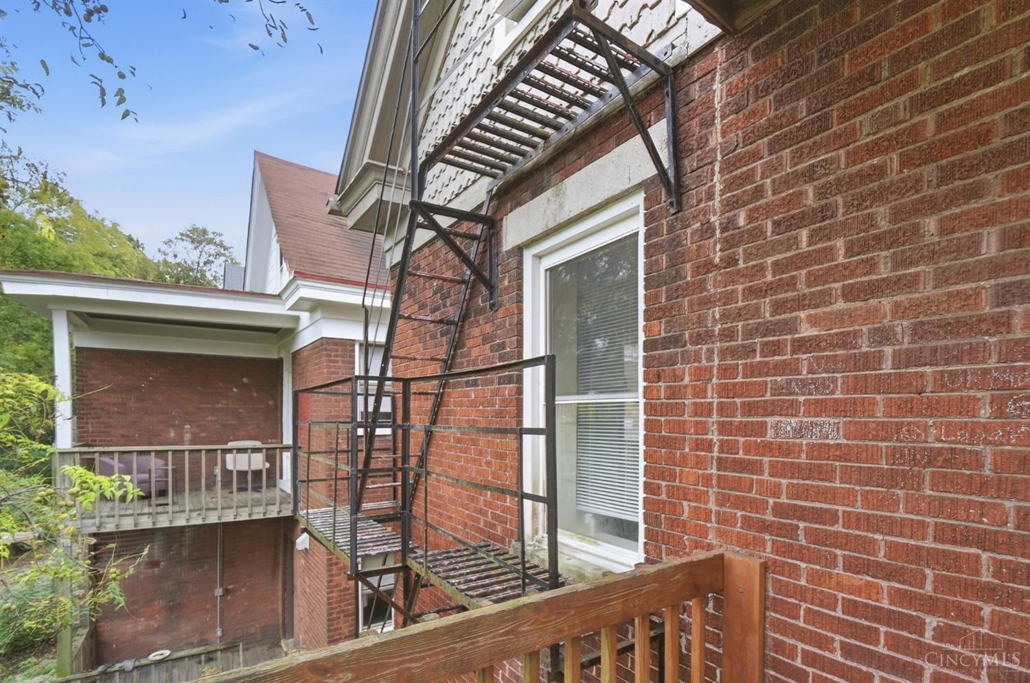 630 Straight Street Property Photo 25