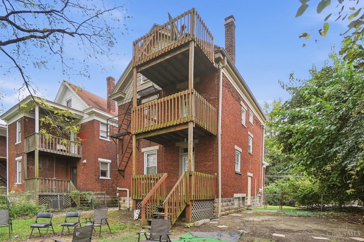 630 Straight Street Property Photo 36