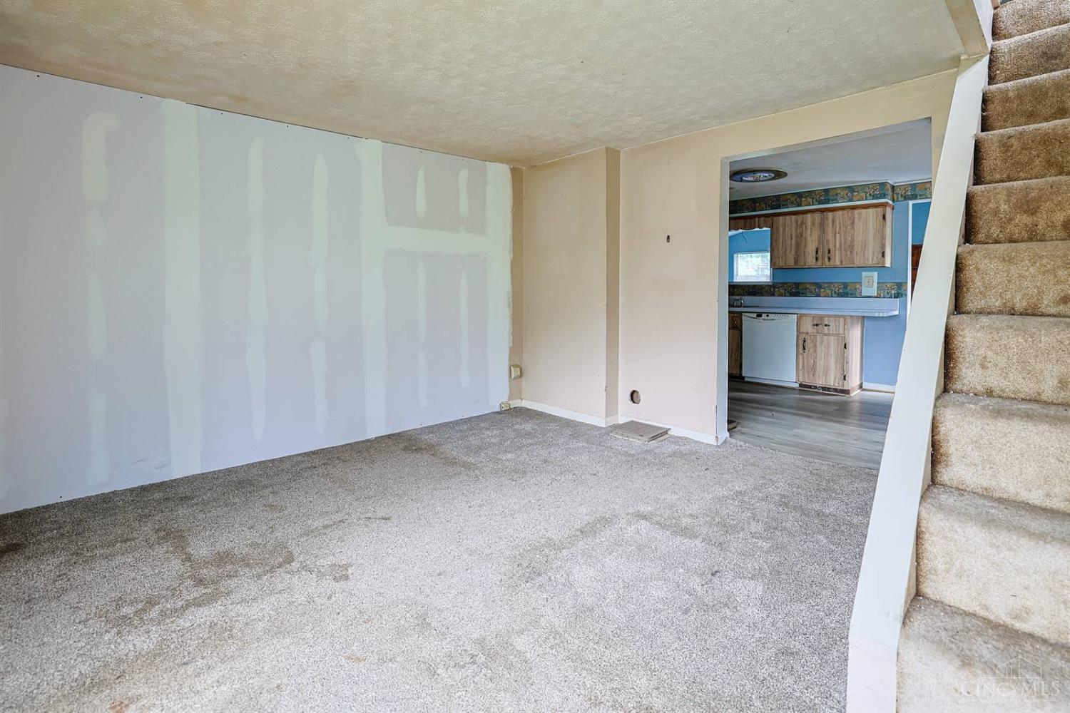 1081 Mckelvey Road Property Photo 5