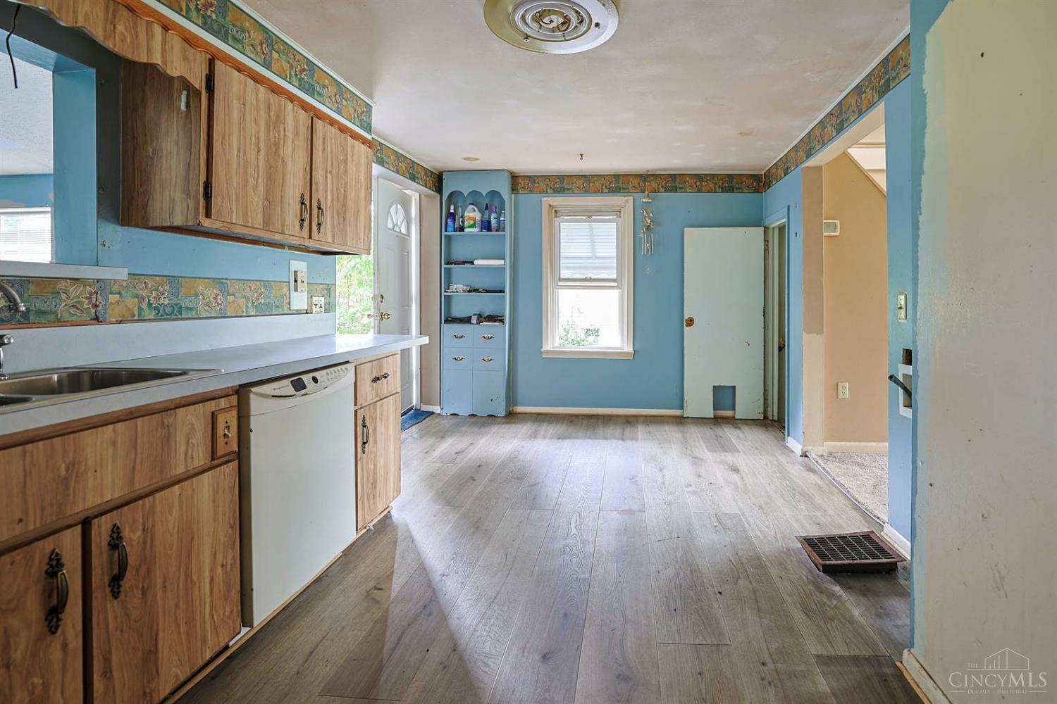 1081 Mckelvey Road Property Photo 11