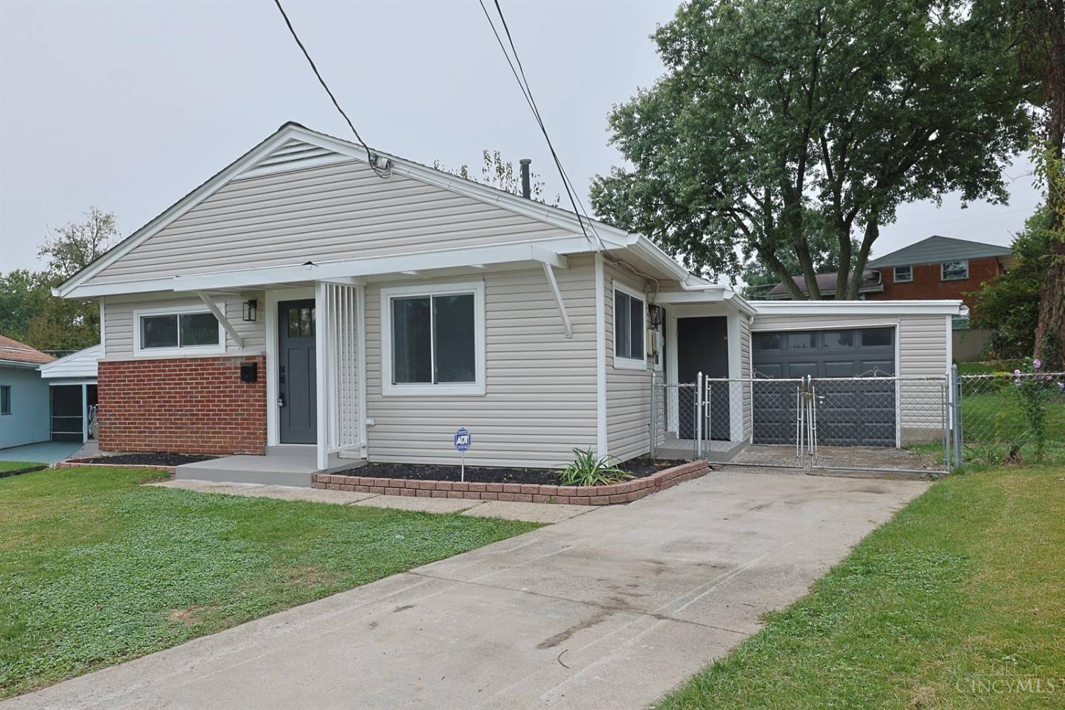 6580 Redwing Court Property Photo 1