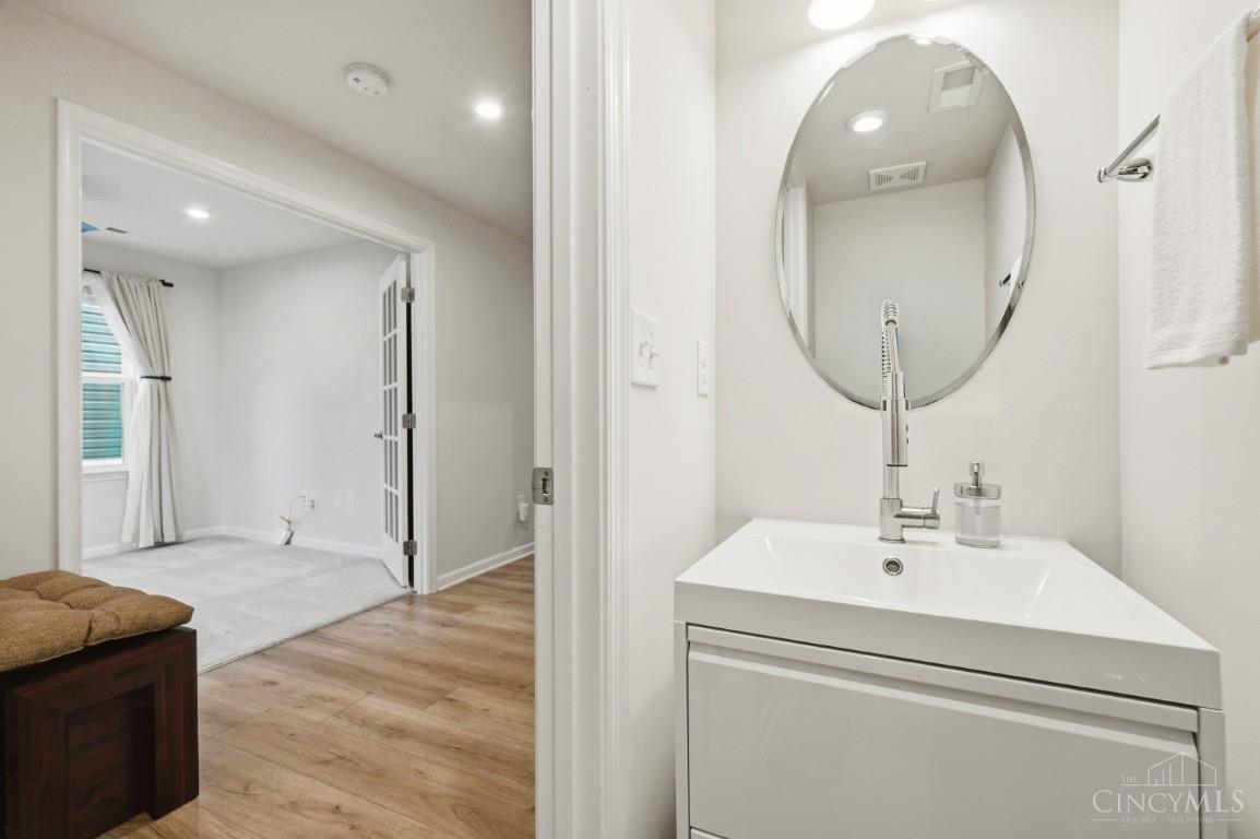 5 Wentworth Lane Property Photo 5