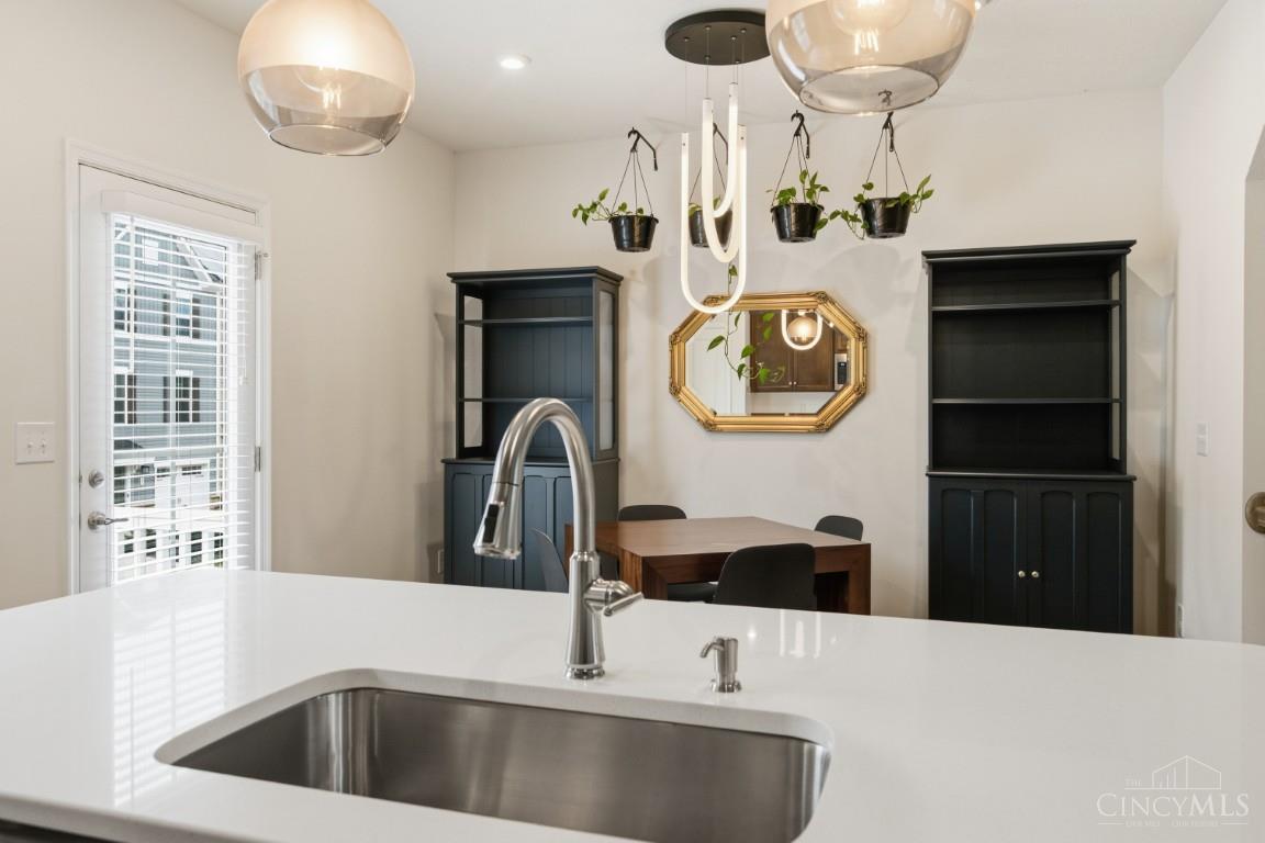 5 Wentworth Lane Property Photo 17