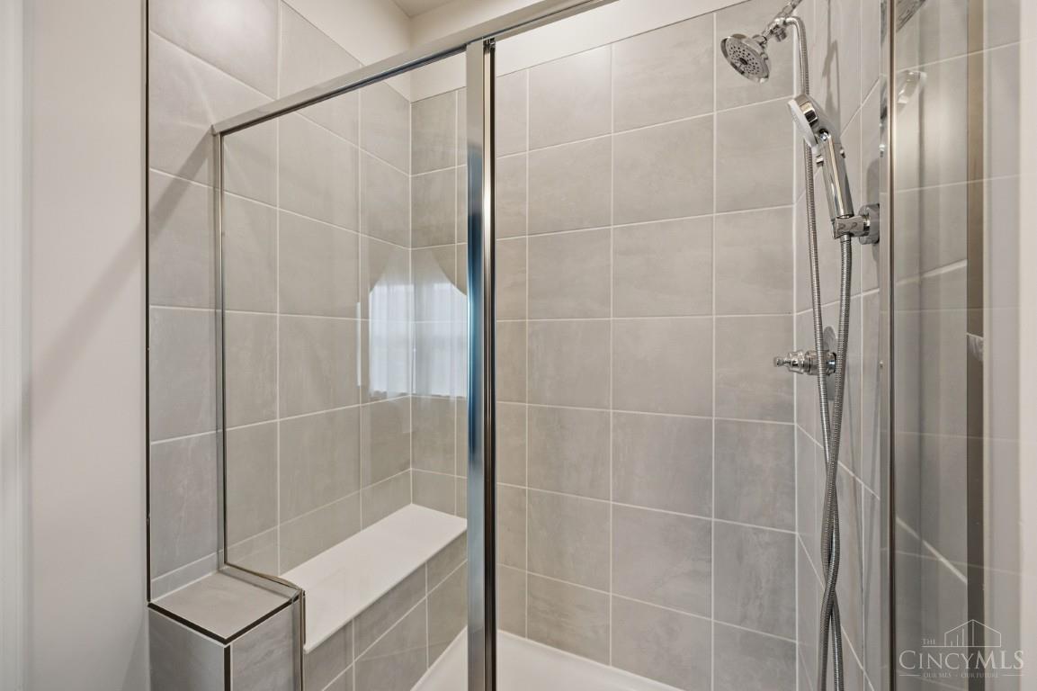 5 Wentworth Lane Property Photo 35